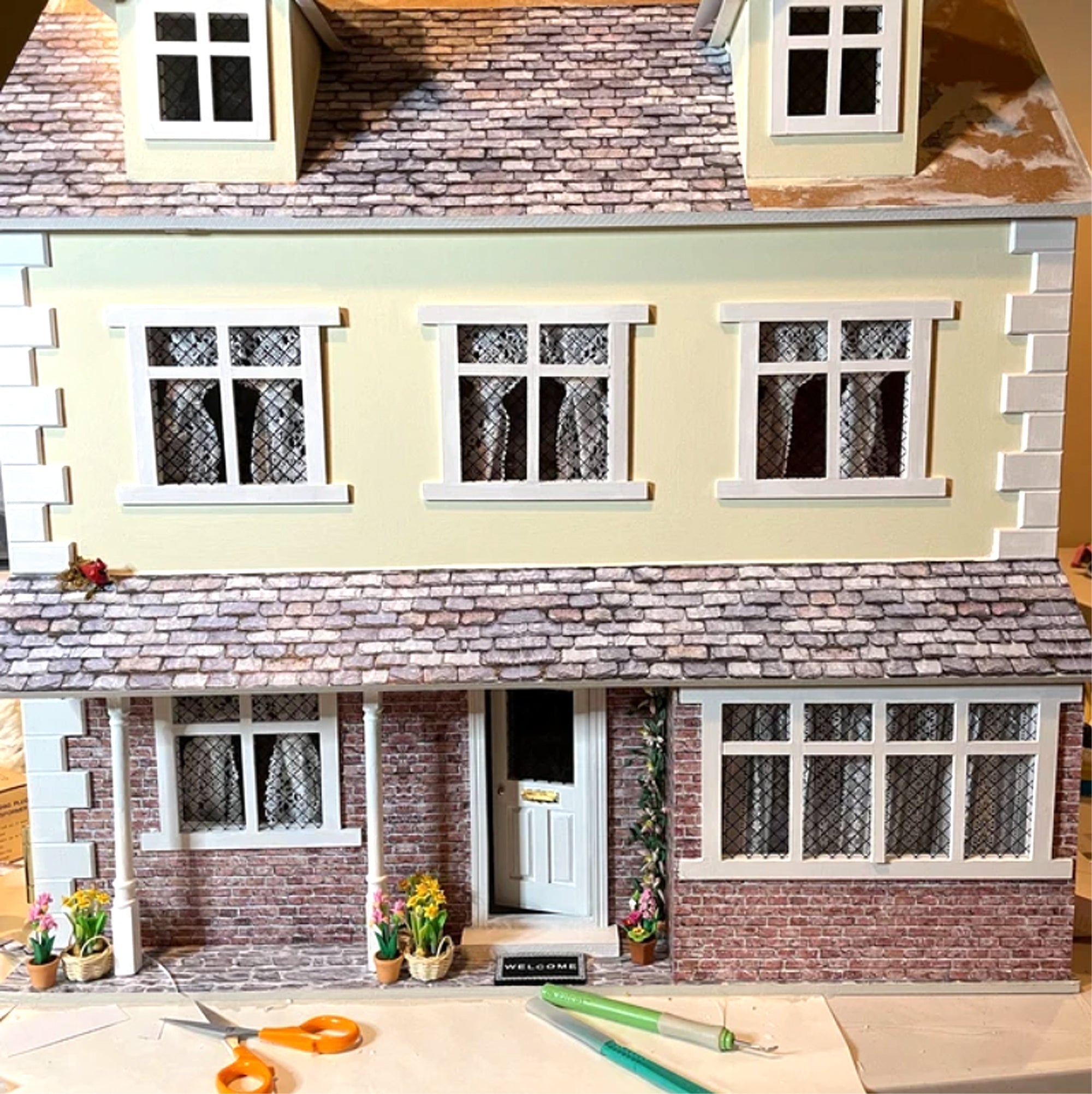 A Beginner's Guide to Getting Started in Dolls houses & Miniatures
