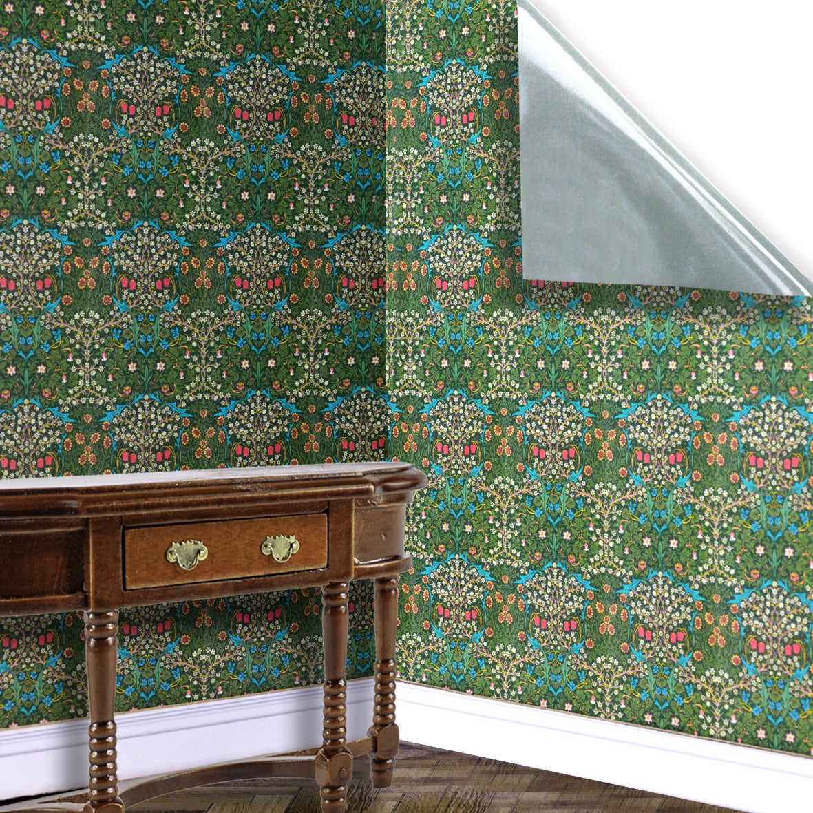 131. Morris Floral Green Wallpaper